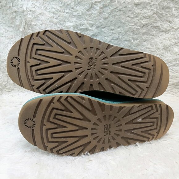 UGG Classic Short II Women Boots Size 8 - Picture 6 of 7